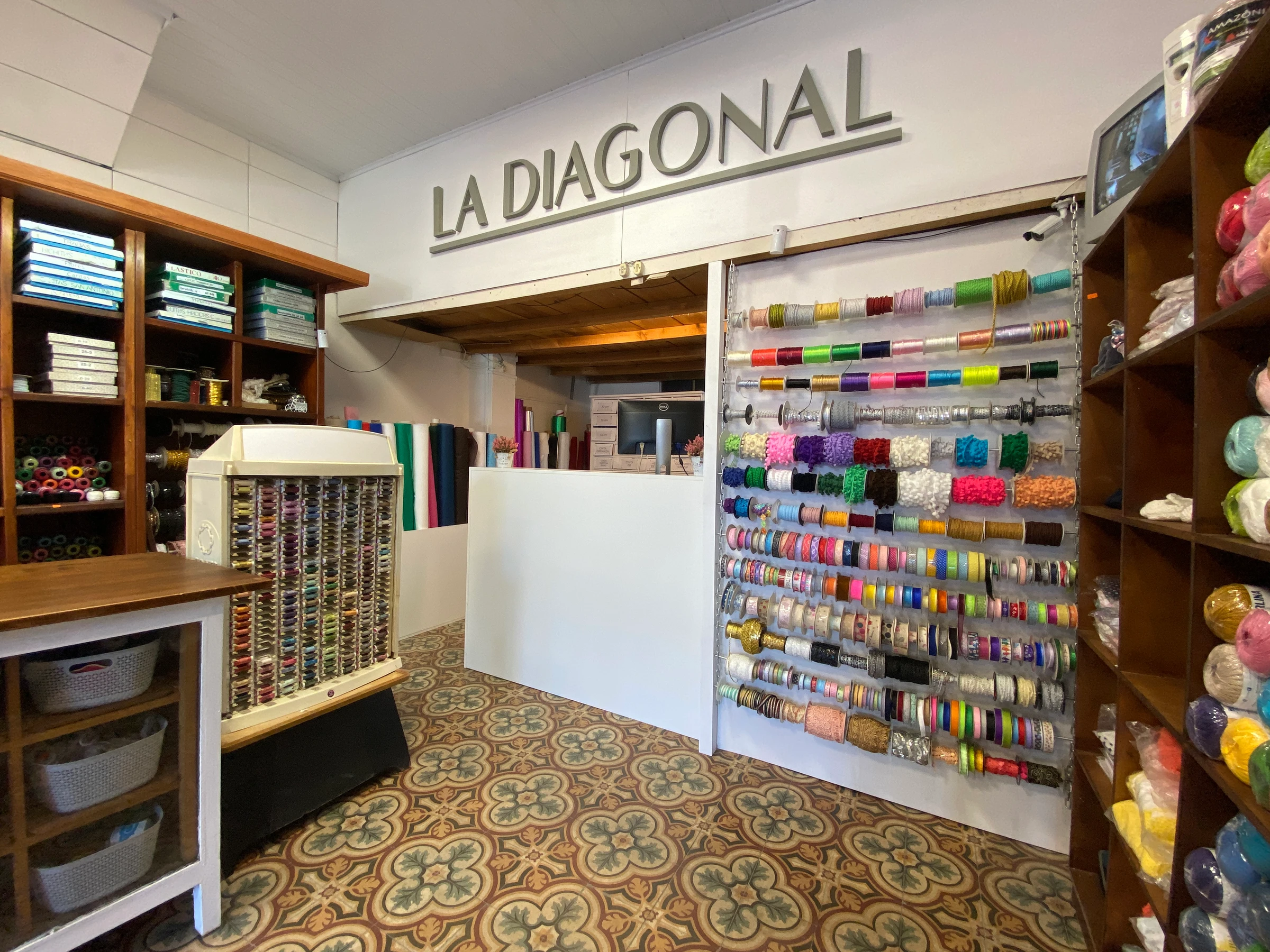 LA DIAGONAL — imagen 8