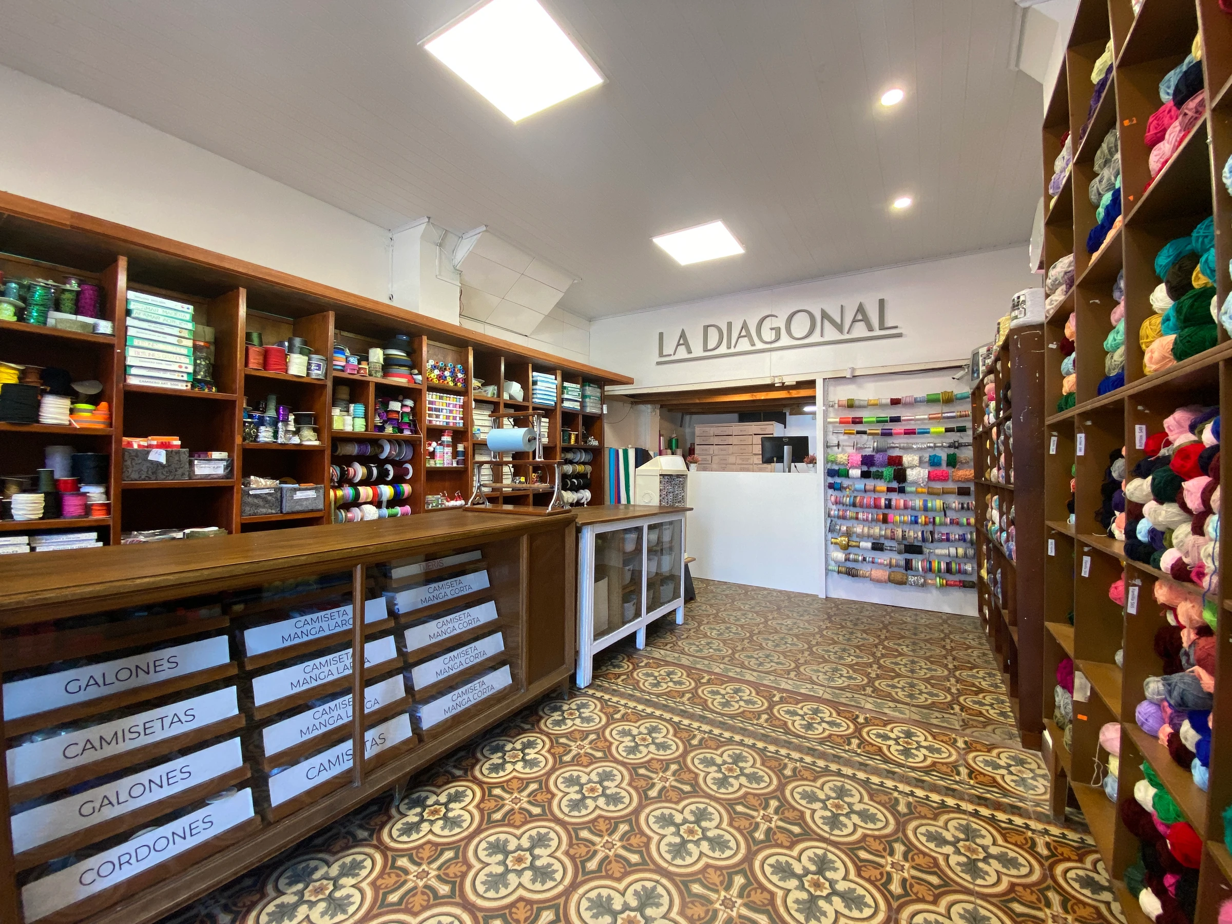 LA DIAGONAL — imagen 3