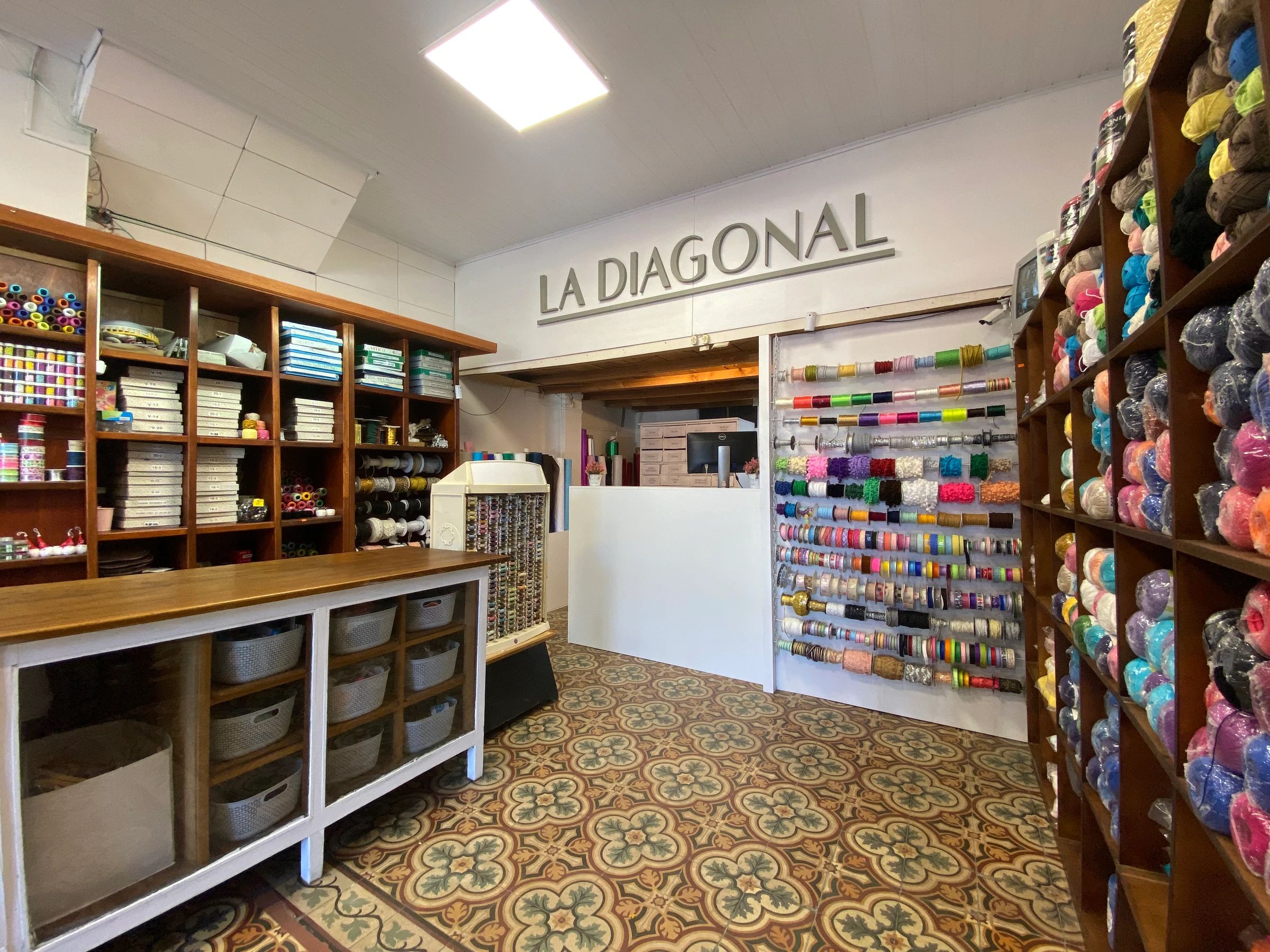 LA DIAGONAL — imagen 14