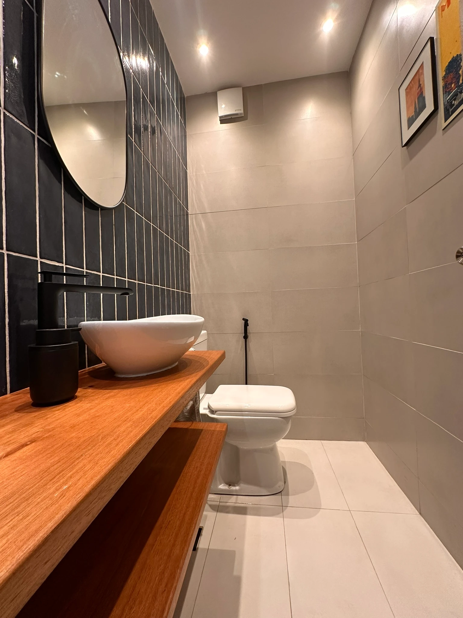 Baño Azul Profundo — imagen 5