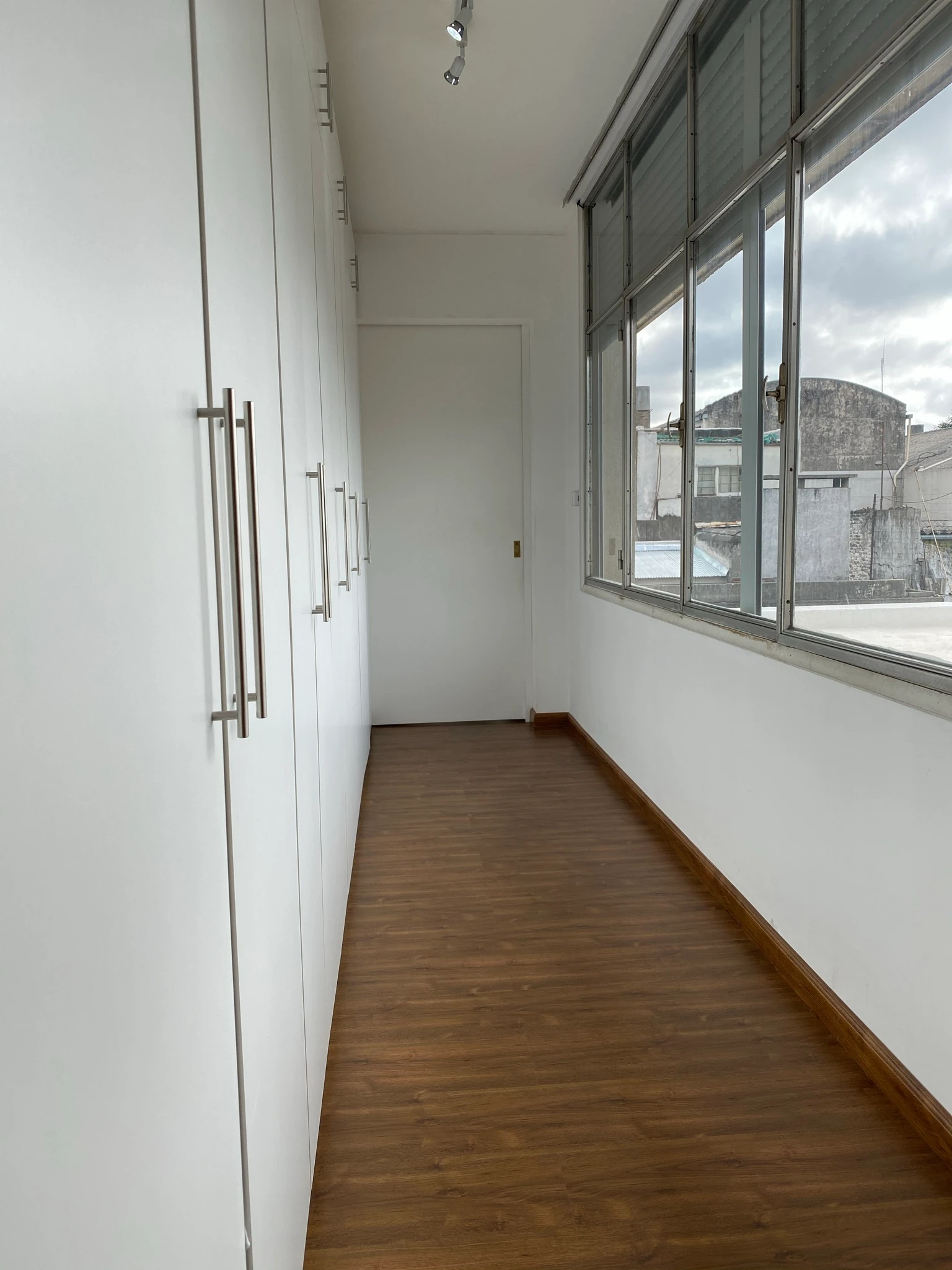 Vestidor Umbral — imagen 3