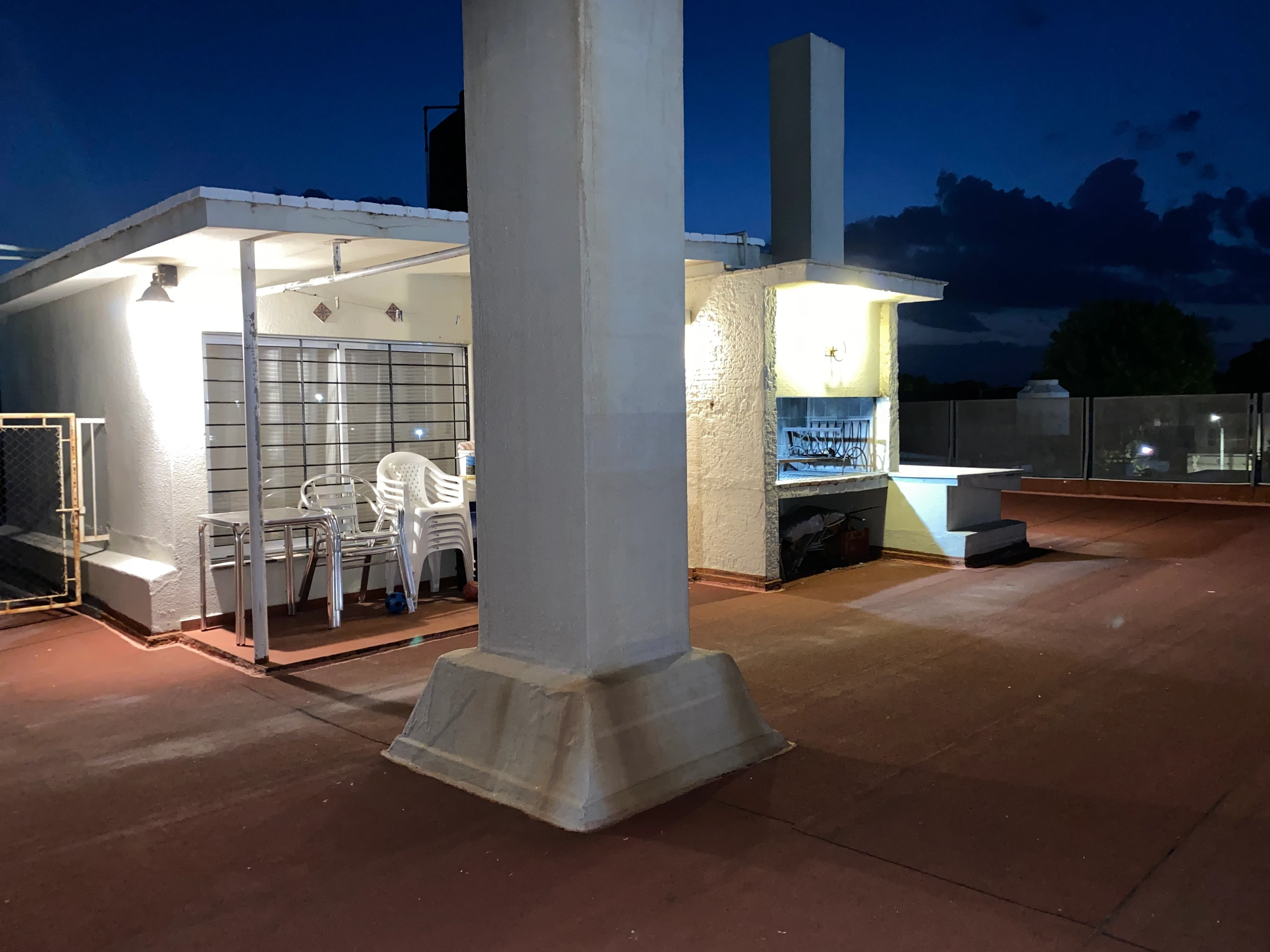 Refugio Exterior — imagen 2