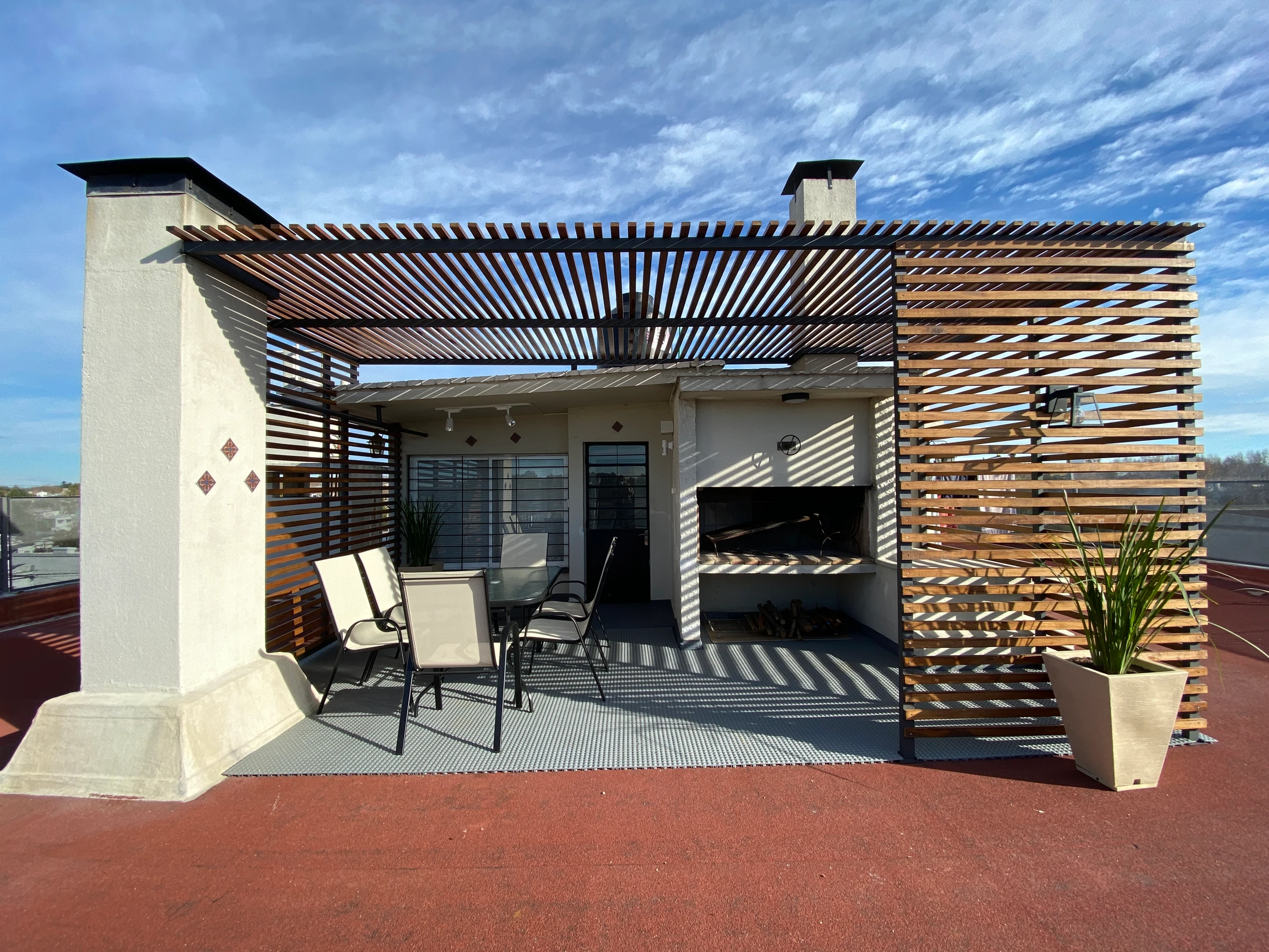 Refugio Exterior — imagen 12