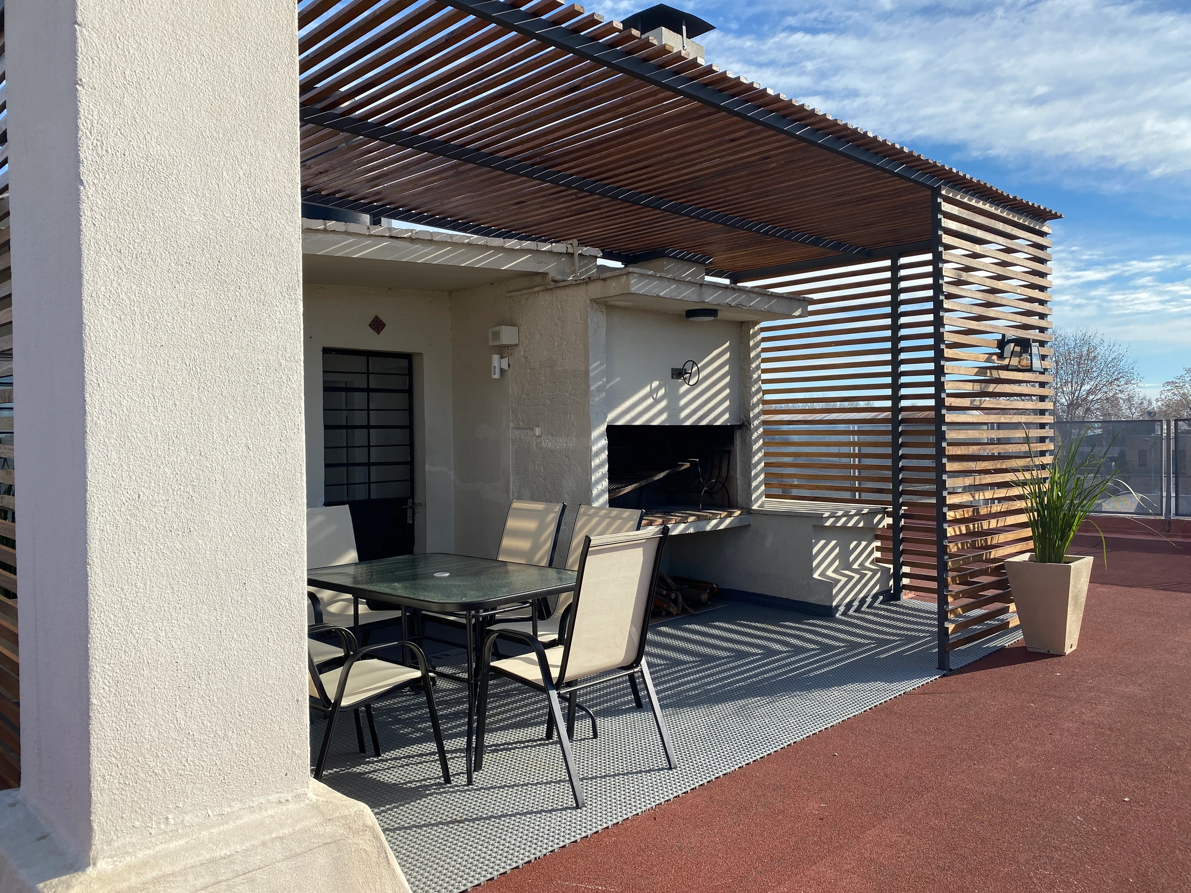Refugio Exterior — imagen 13