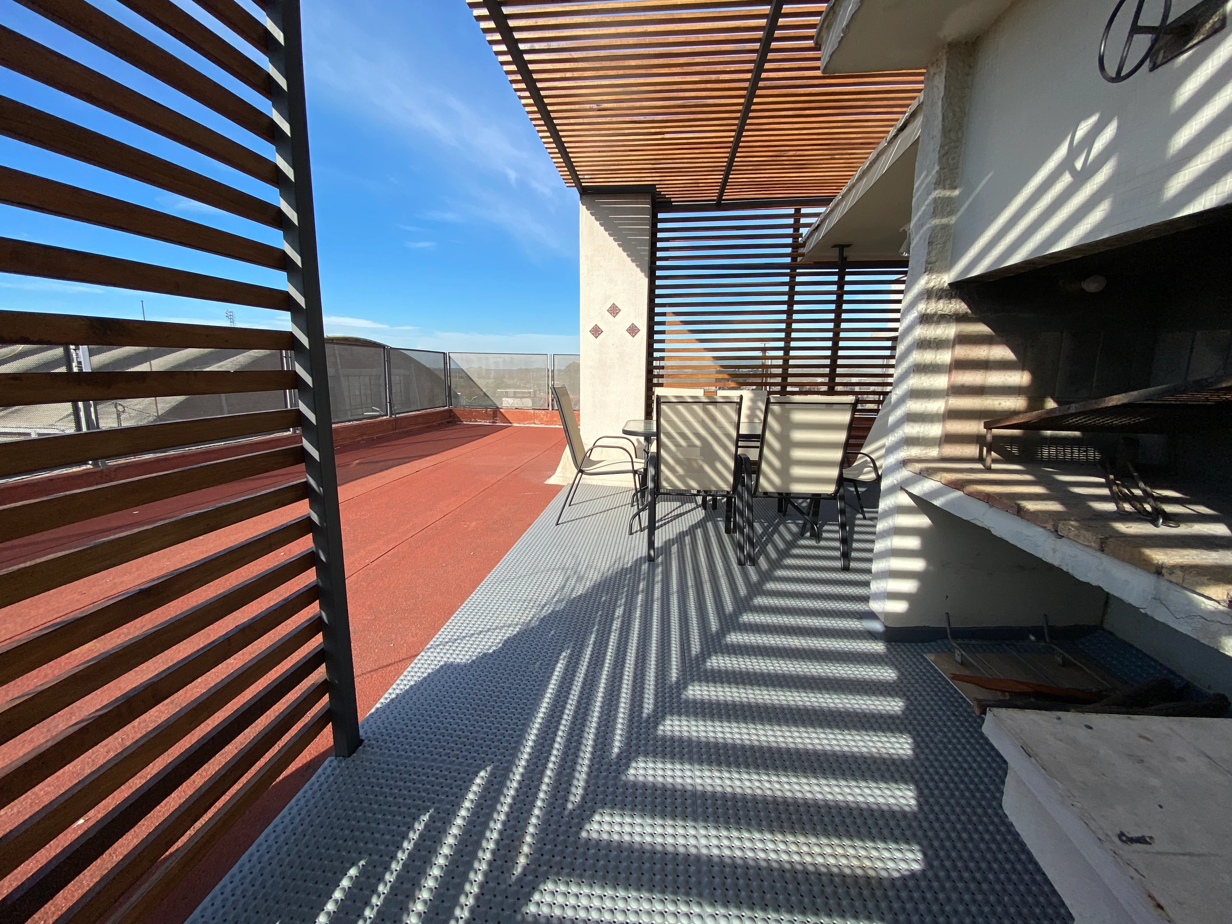 Refugio Exterior — imagen 14